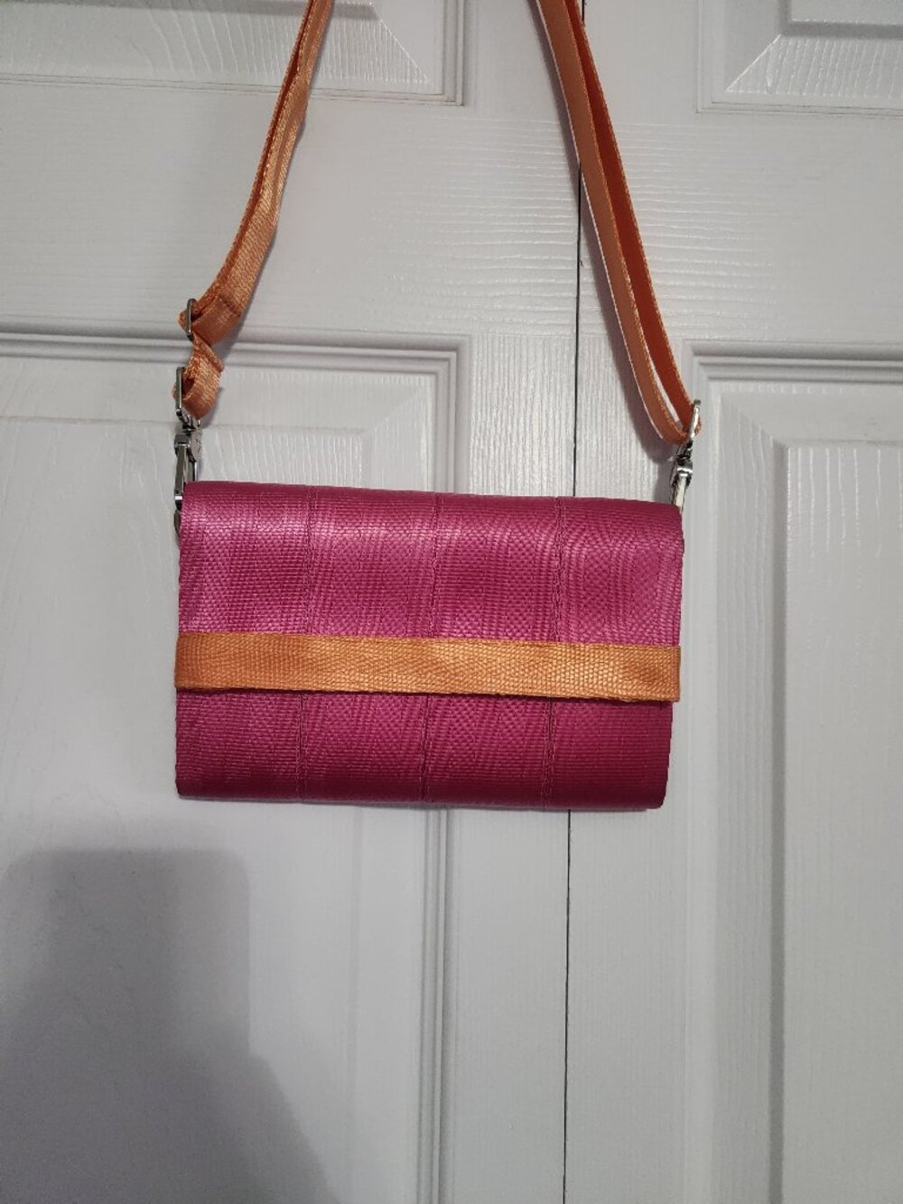 Harveys Sweet Pea Crossbody / Streamline Wallet